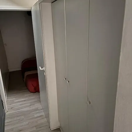 Atypique A Deux Pas Du Chateau De 아파트 베흑사이으